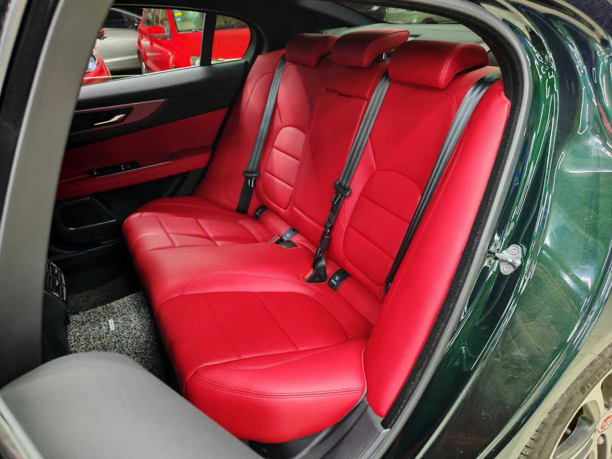 捷豹 XEL  2023款 2.0T 250PS R-DYNAMIC S進(jìn)取運(yùn)動(dòng)版圖片