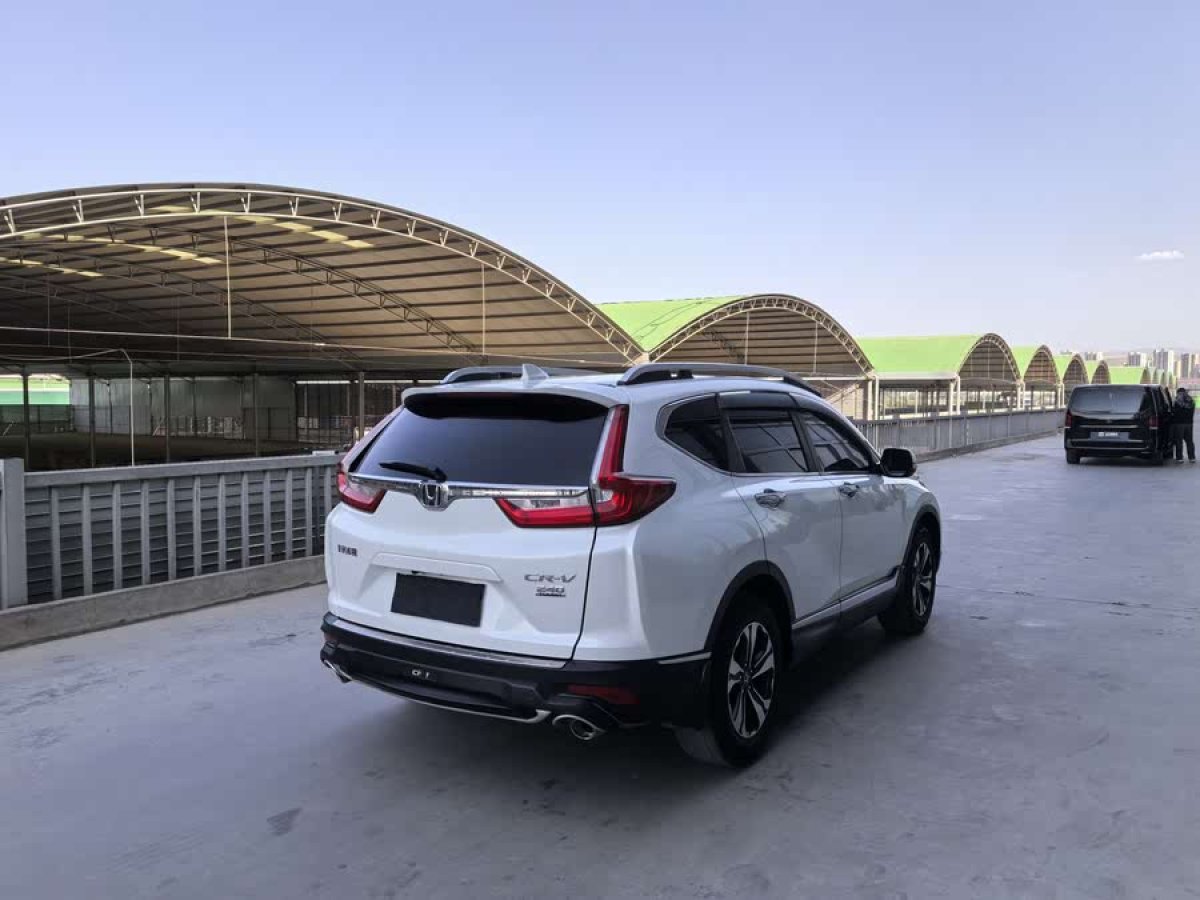 本田 CR-V  2019款 240TURBO CVT兩驅(qū)風(fēng)尚版 國(guó)V圖片