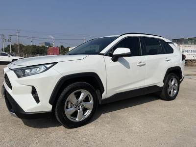 2020年10月 豐田 RAV4榮放 2.0L CVT兩驅(qū)風(fēng)尚版圖片