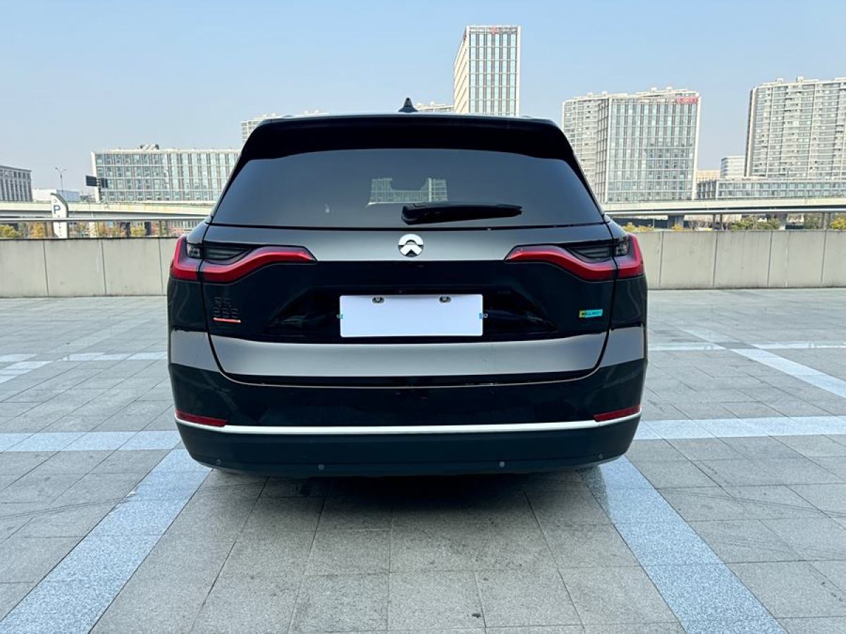 蔚來 ES8  2020款 415KM 基準(zhǔn)版 六座版圖片