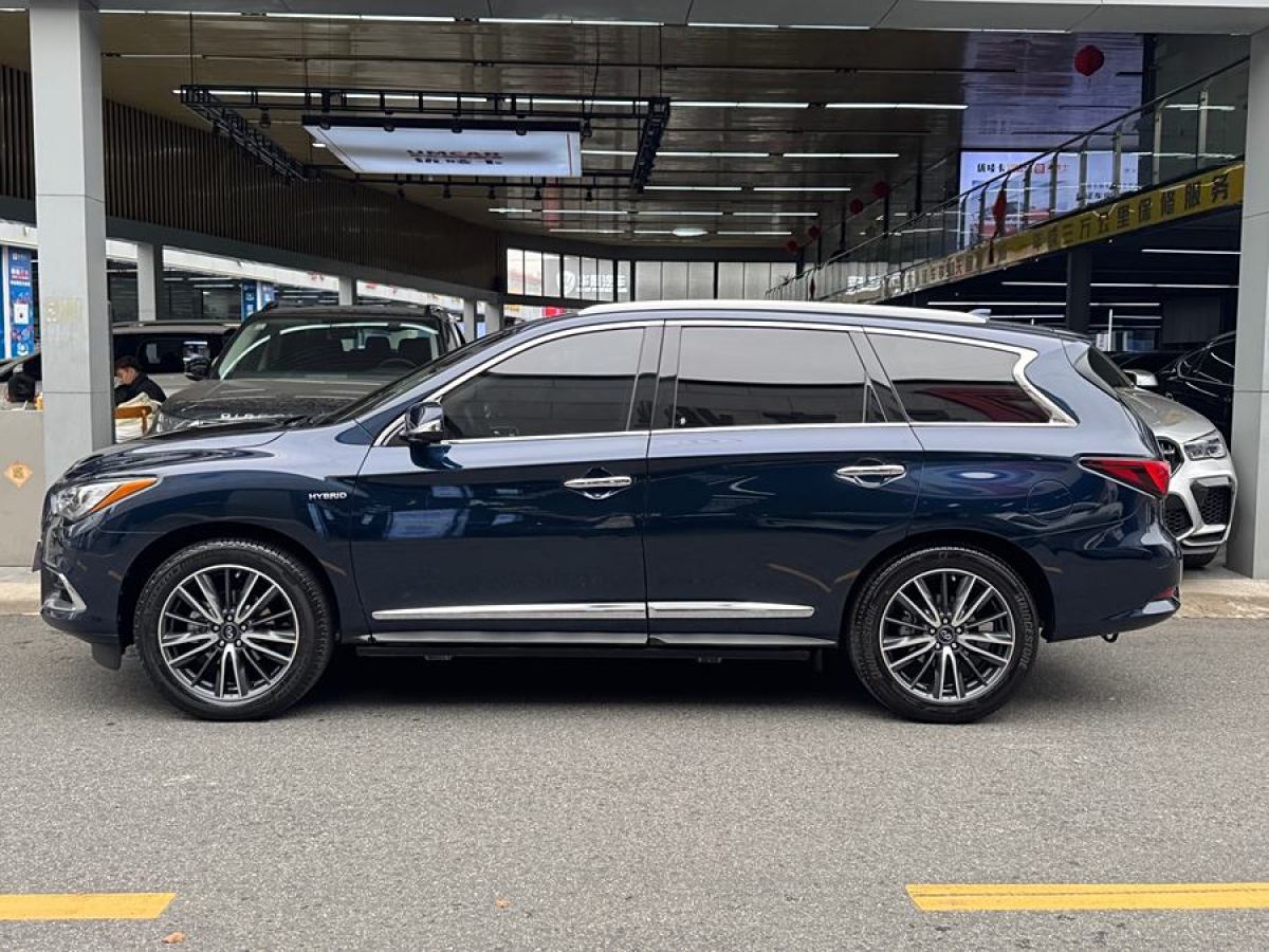 英菲尼迪 QX60  2018款 2.5T Hybrid 四驅(qū)冠軍家庭版圖片