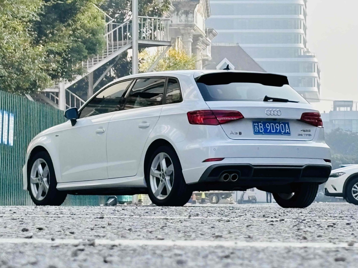 奧迪 奧迪A3  2019款 Sportback 35 TFSI 時(shí)尚型 國(guó)VI圖片