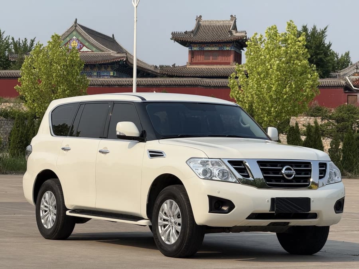 日產(chǎn) 途樂  2018款 4.0L 領(lǐng)英型圖片