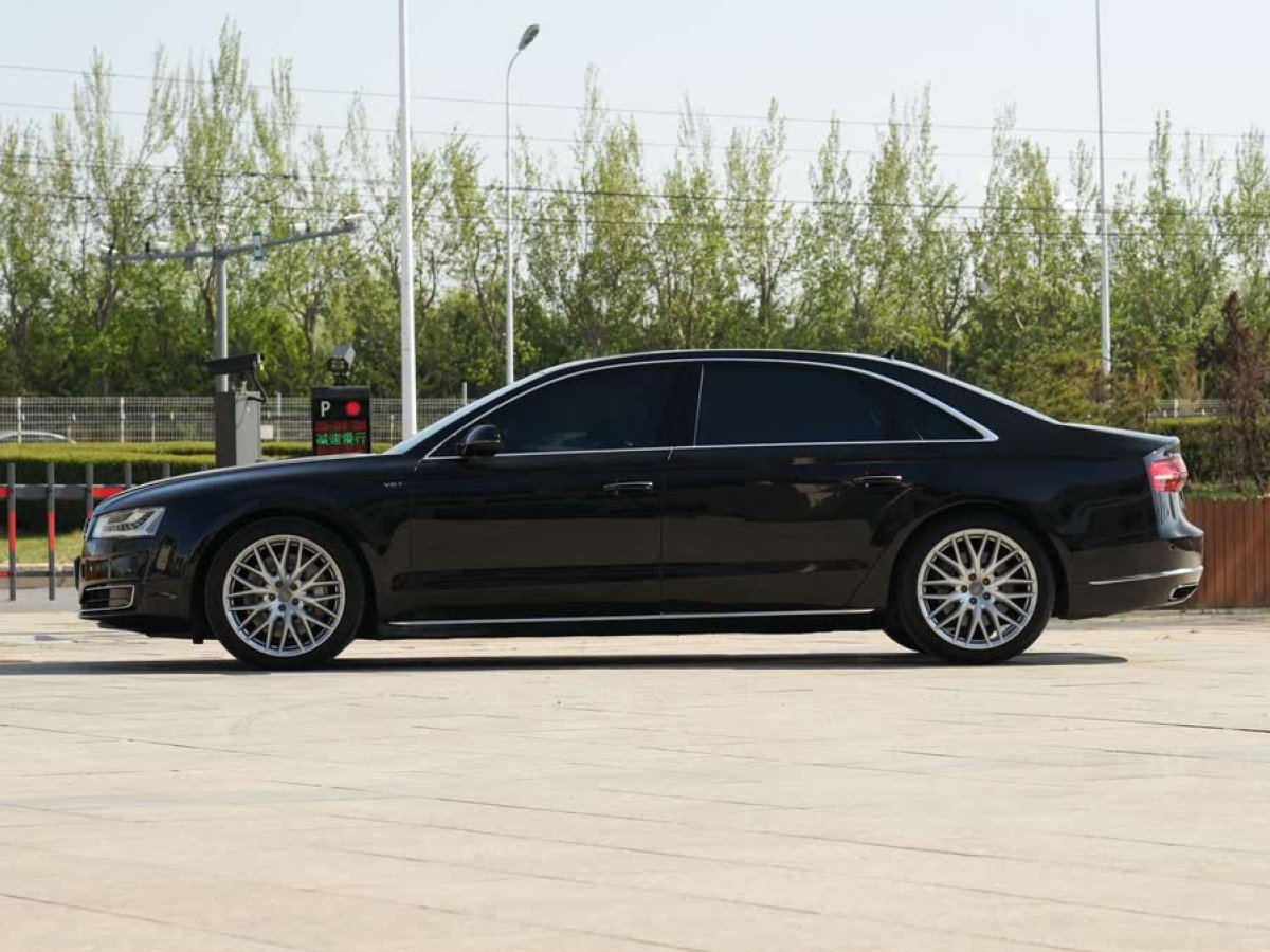 奧迪 奧迪A8  2014款 A8L 60 TFSI quattro豪華型圖片