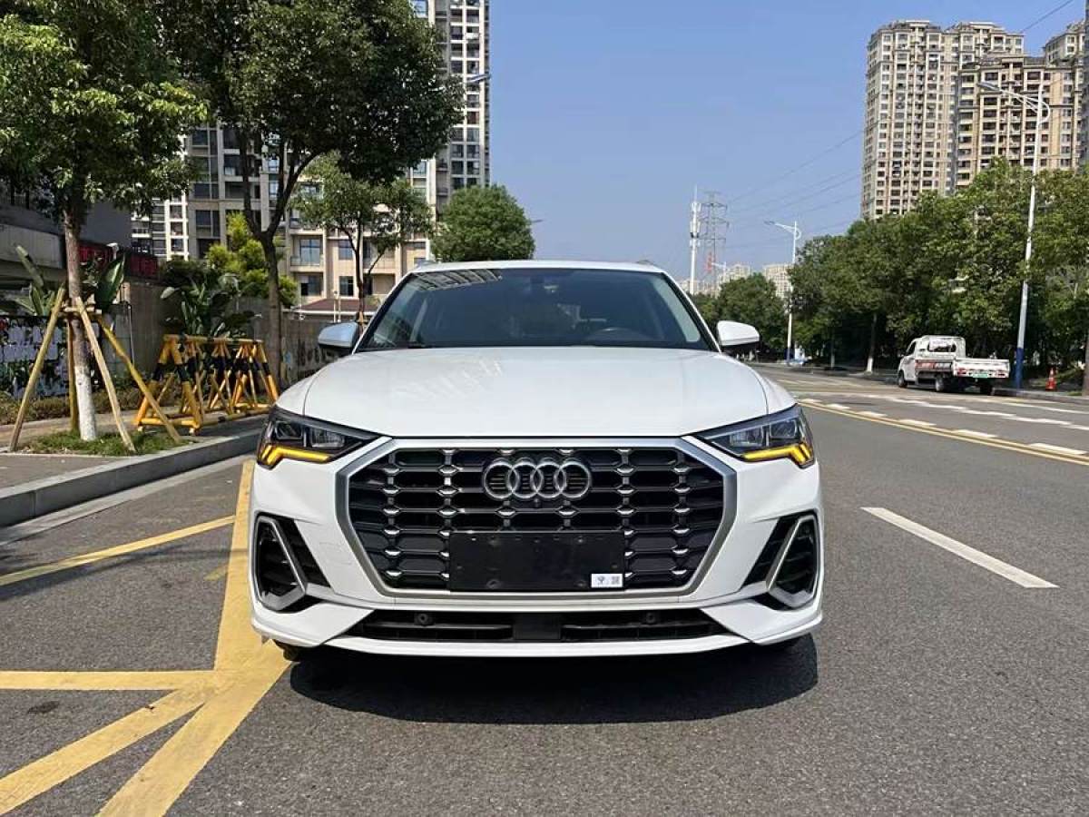 2020年10月奧迪 奧迪Q3  2020款 35 TFSI 時(shí)尚動(dòng)感型