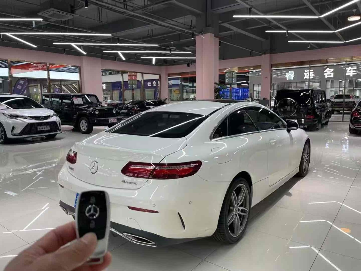 奔馳 奔馳E級(jí)  2018款 E 200 4MATIC 轎跑車圖片