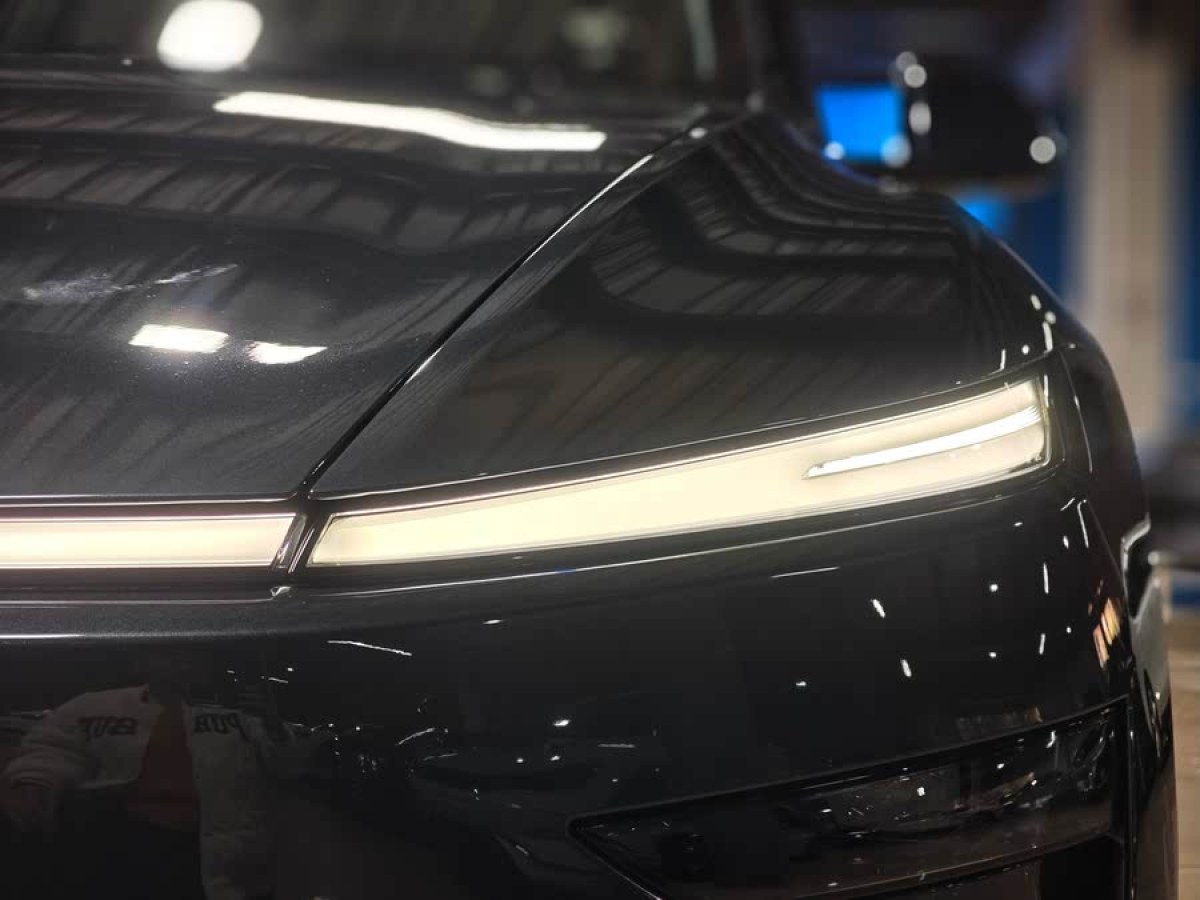 特斯拉 Model Y  2025款 后輪驅(qū)動版圖片