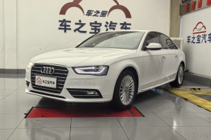 奥迪A4L 奥迪 35 TFSI 典藏版 自动标准型