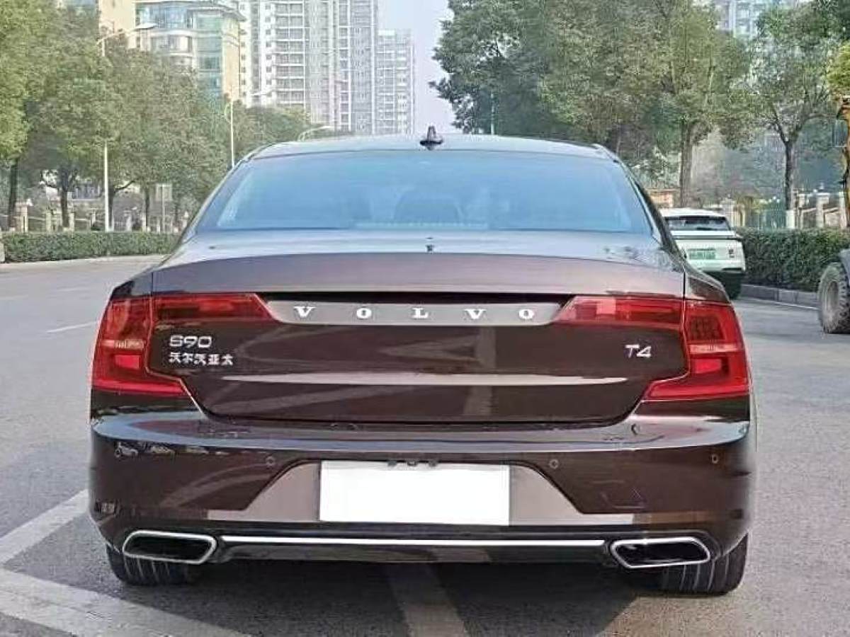 沃爾沃 S90  2018款 T4 智遠(yuǎn)版圖片