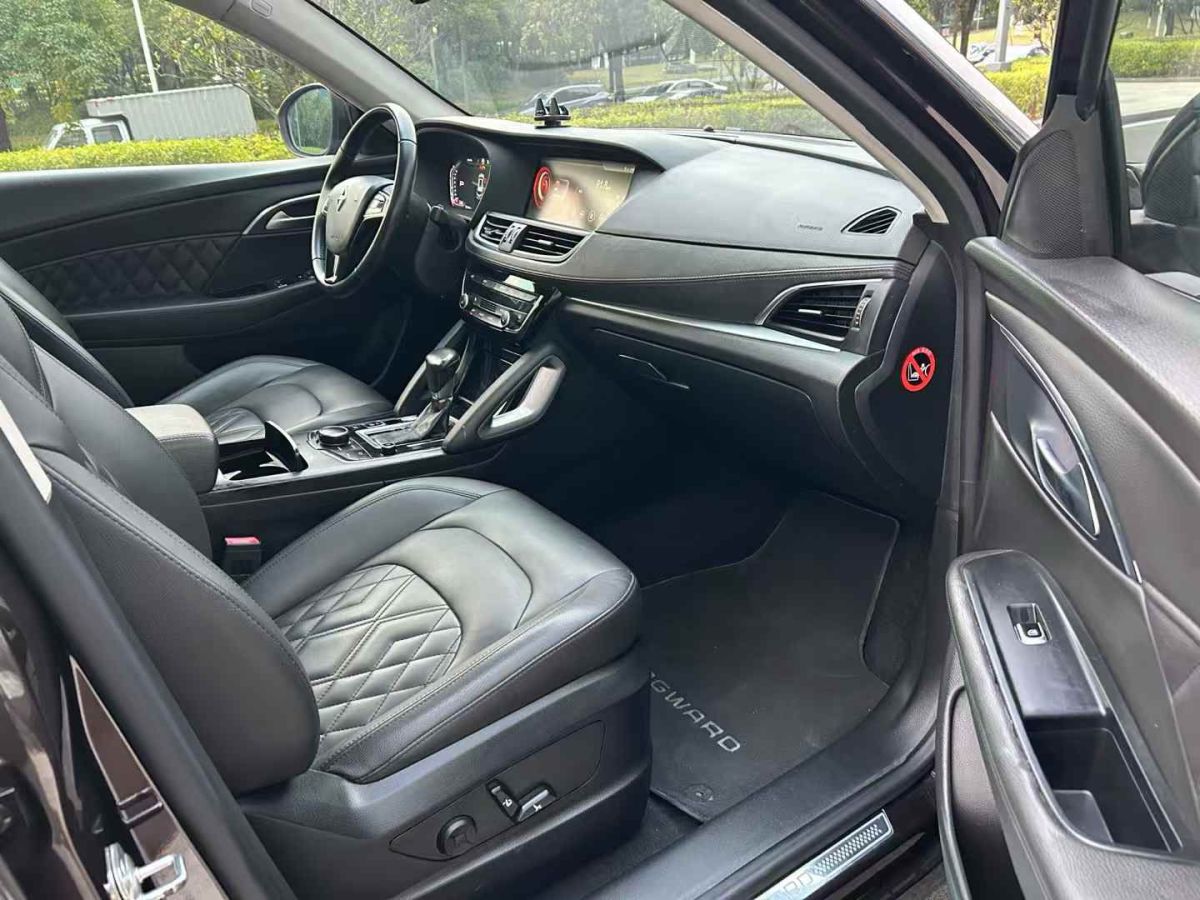 寶駿 530  2019款 1.5T CVT豪華型 7座圖片