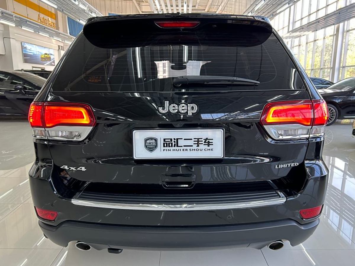 2021年11月Jeep 大切諾基  2020款 3.0L 精英導(dǎo)航版