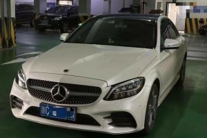 奔馳A級(jí) 奔馳  A 220 L 4MATIC 運(yùn)動(dòng)轎車