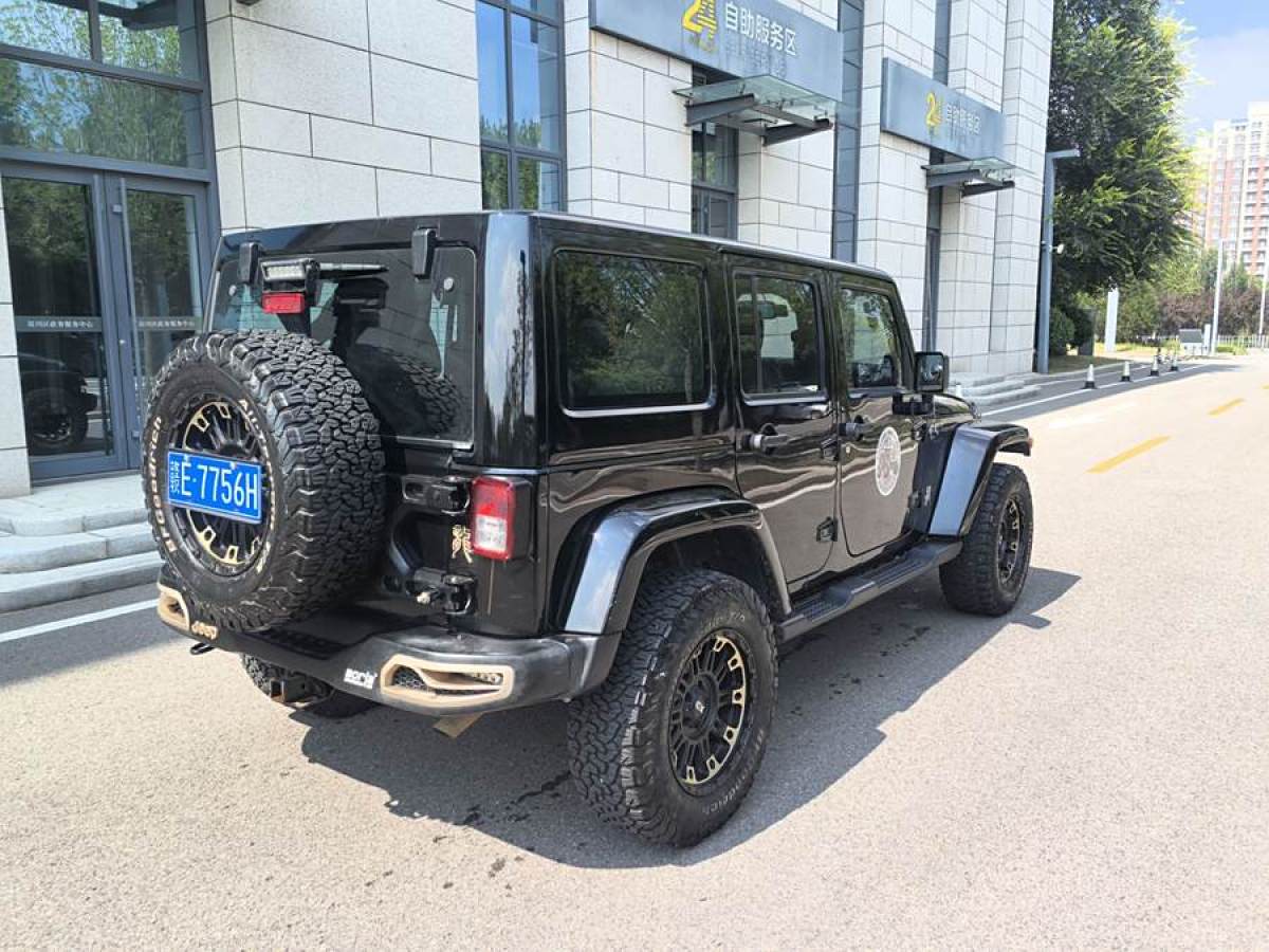 2014年11月Jeep 牧馬人  2014款 3.6L 龍騰典藏版