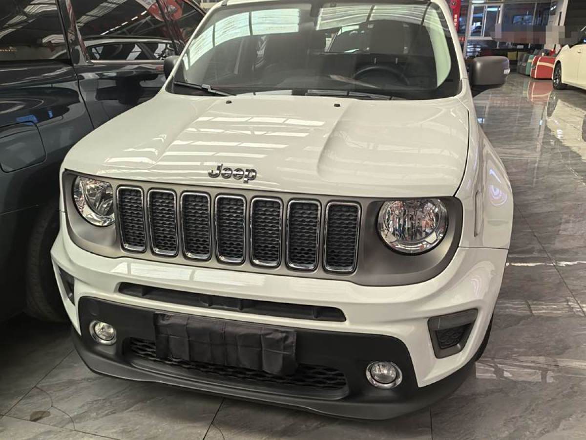 Jeep 自由俠  2019款 220T 自動(dòng)精英版圖片