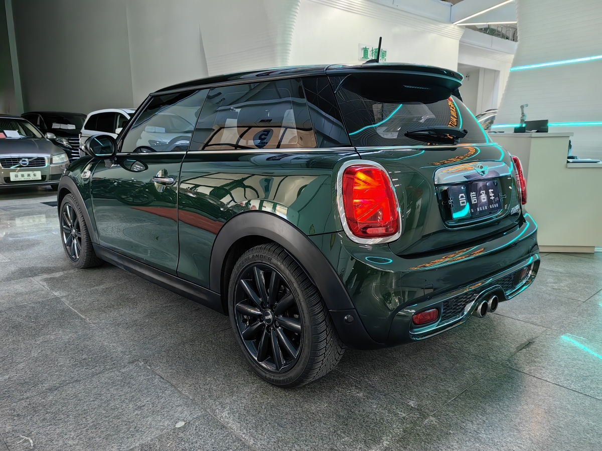 2016年9月MINI CLUBMAN  2016款 改款 2.0T COOPER S