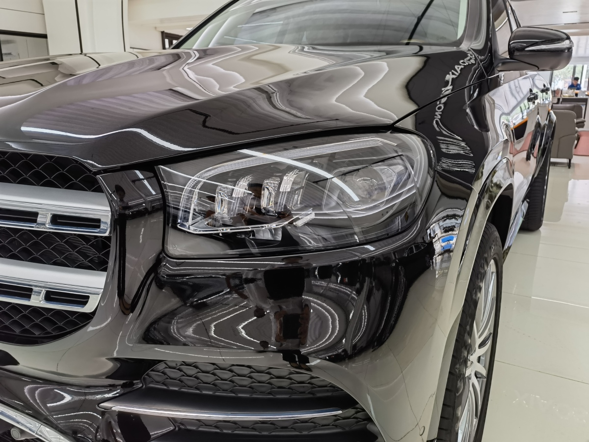 奔馳 奔馳GLS  2023款 改款 GLS 450 4MATIC 豪華型圖片