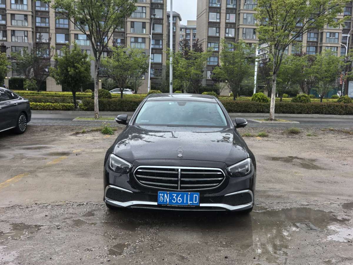 奔馳 奔馳E級  2023款 改款 E 300 L 運動時尚型圖片