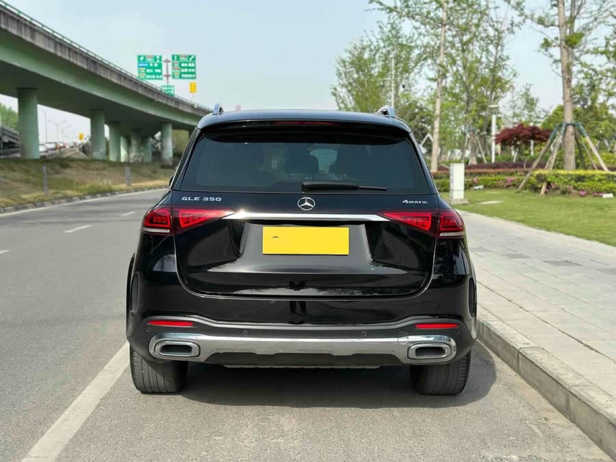 奔馳 奔馳GLE  2024款 改款 GLE 350 4MATIC 時(shí)尚型圖片