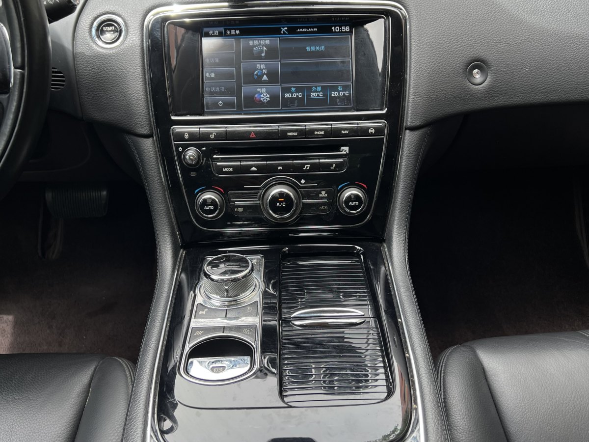 捷豹 XJ  2014款 XJL 2.0T 兩驅(qū)典雅商務版圖片
