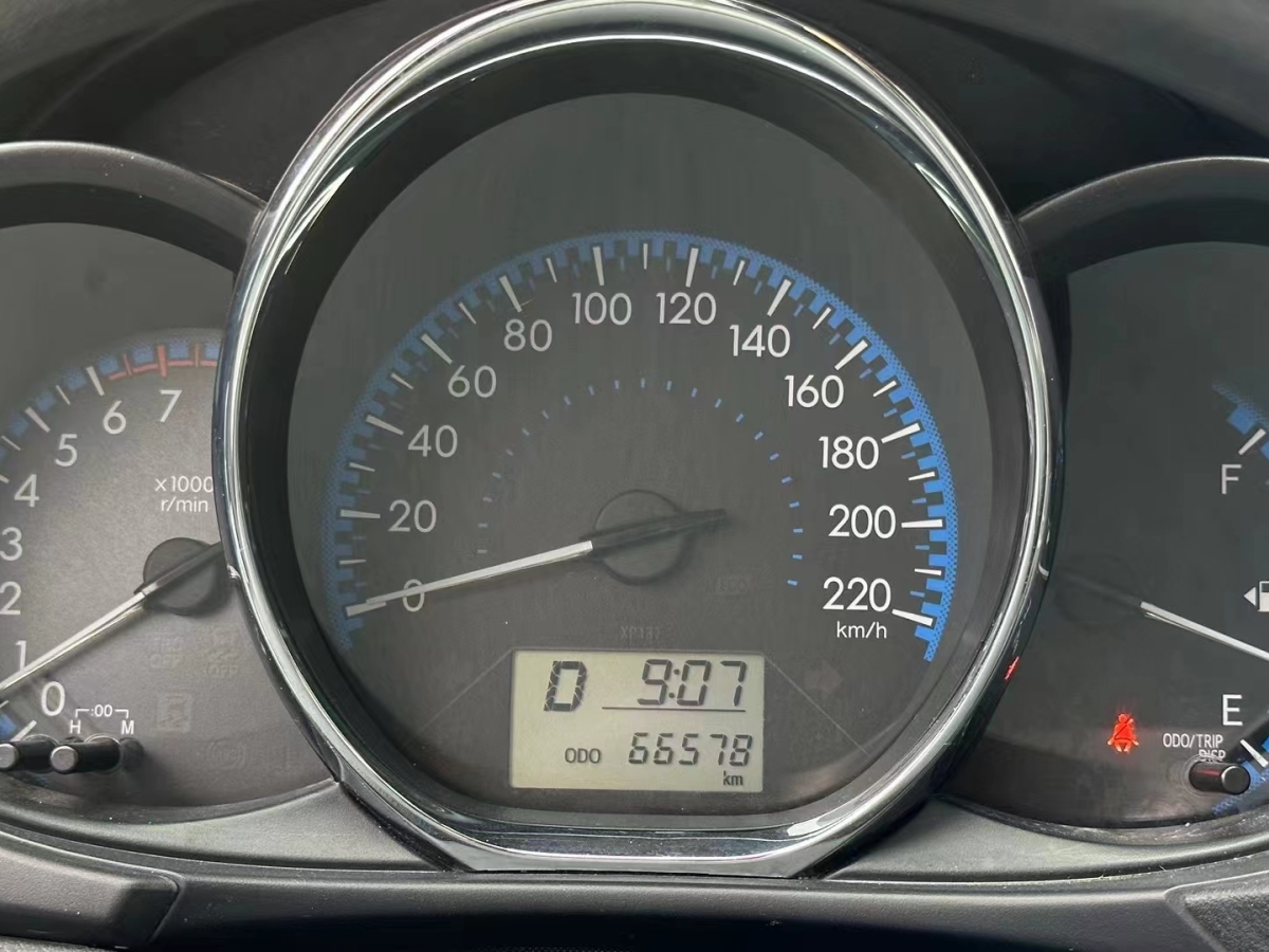 2019年10月丰田 威驰FS  2017款 1.5L CVT锋驰版