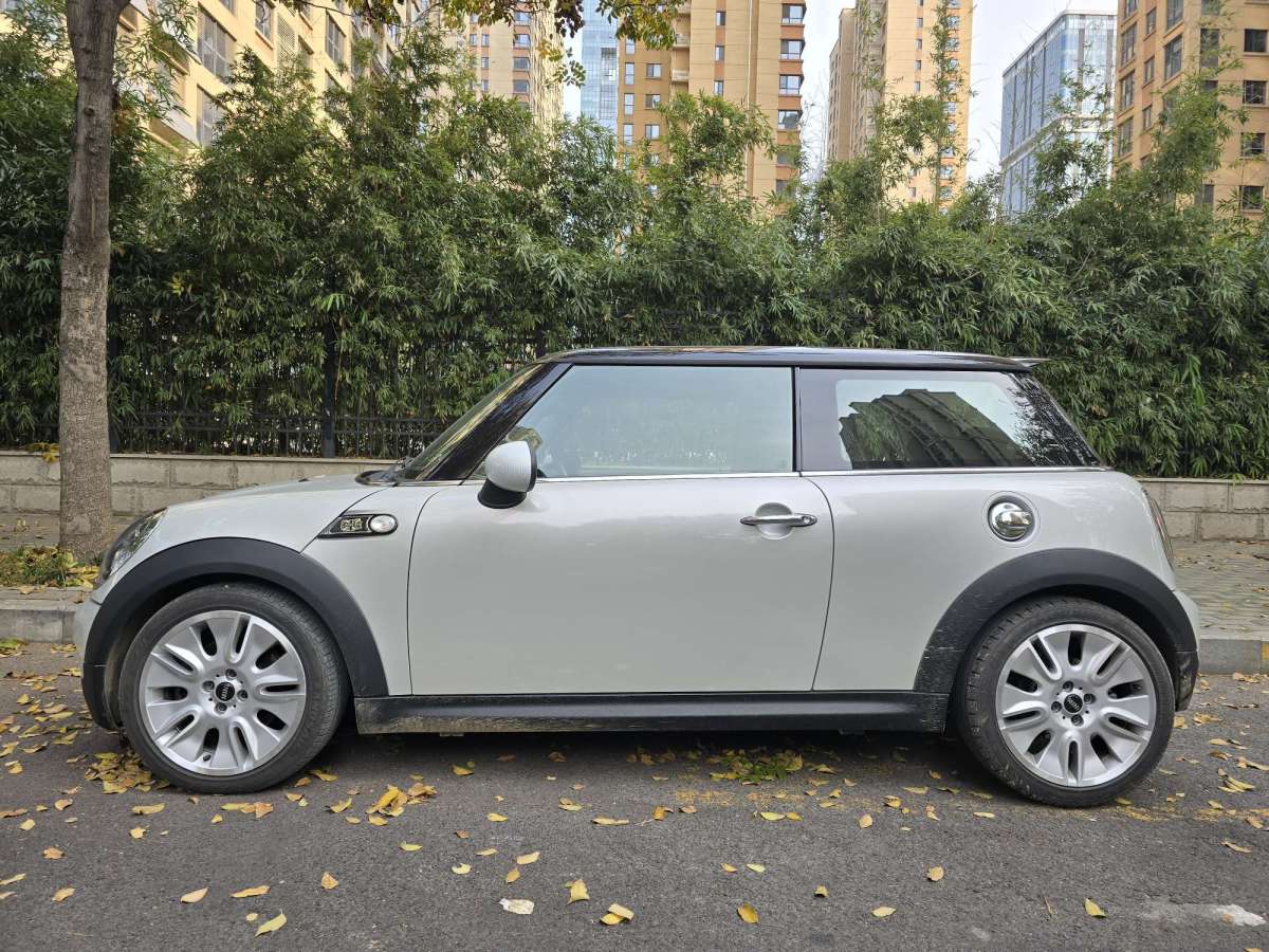 MINI MINI  2010款 1.6T COOPER S 50 Camden圖片