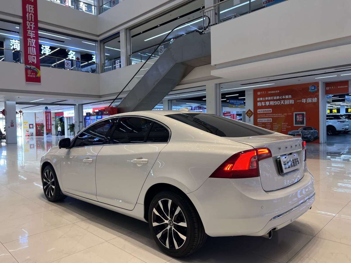 沃爾沃 S60L  2020款  T5 智進進階版圖片