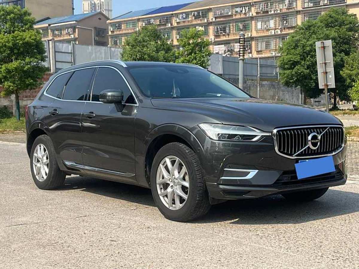 沃爾沃 XC60  2020款 T5 四驅(qū)智逸豪華版圖片