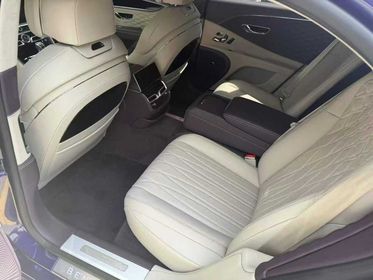 賓利 飛馳  2024款 4.0T V8 Mulliner圖片