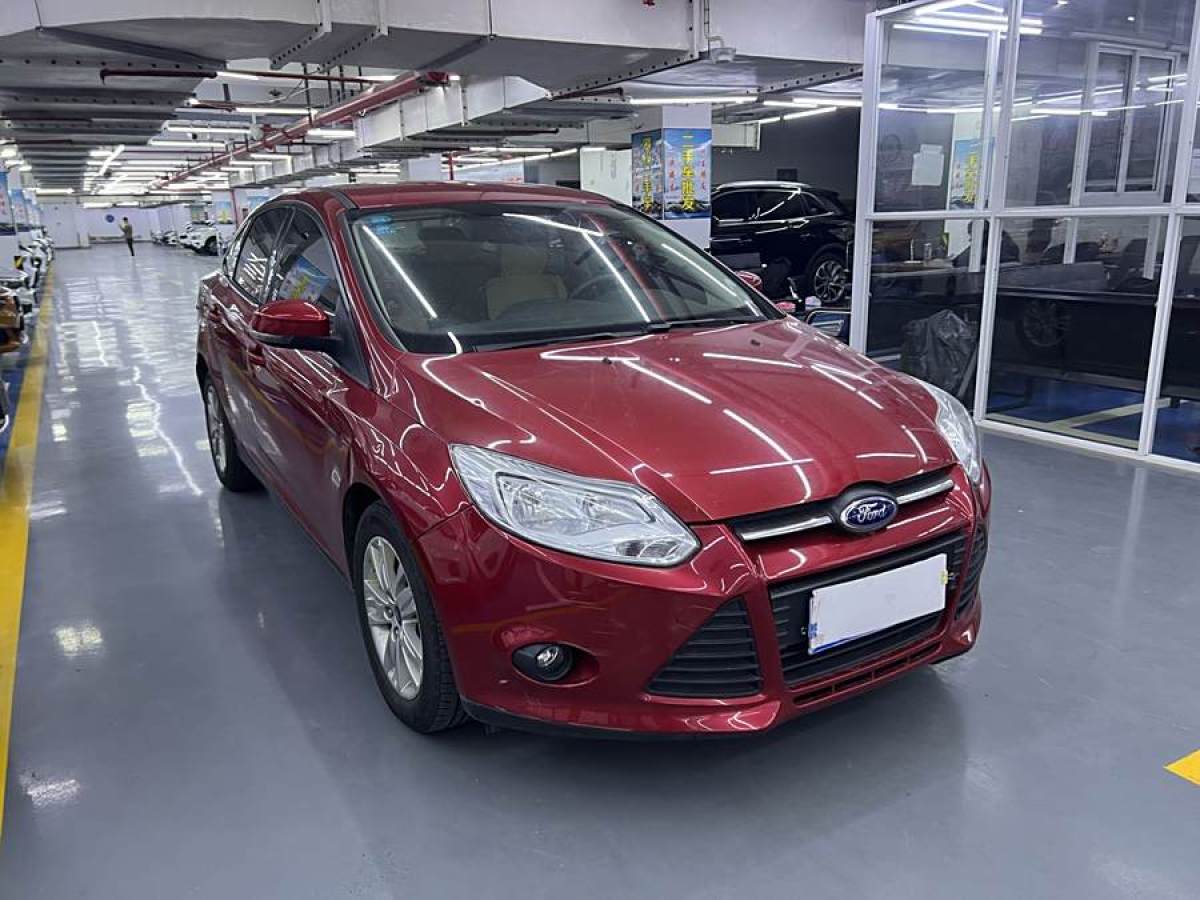 2014年5月福特 福克斯  2012款 三廂 1.6L 自動風尚型