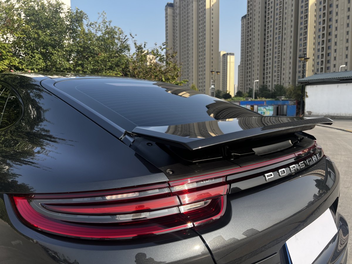 2018年8月保時(shí)捷 Panamera  2017款 Panamera 4 行政加長(zhǎng)版 3.0T