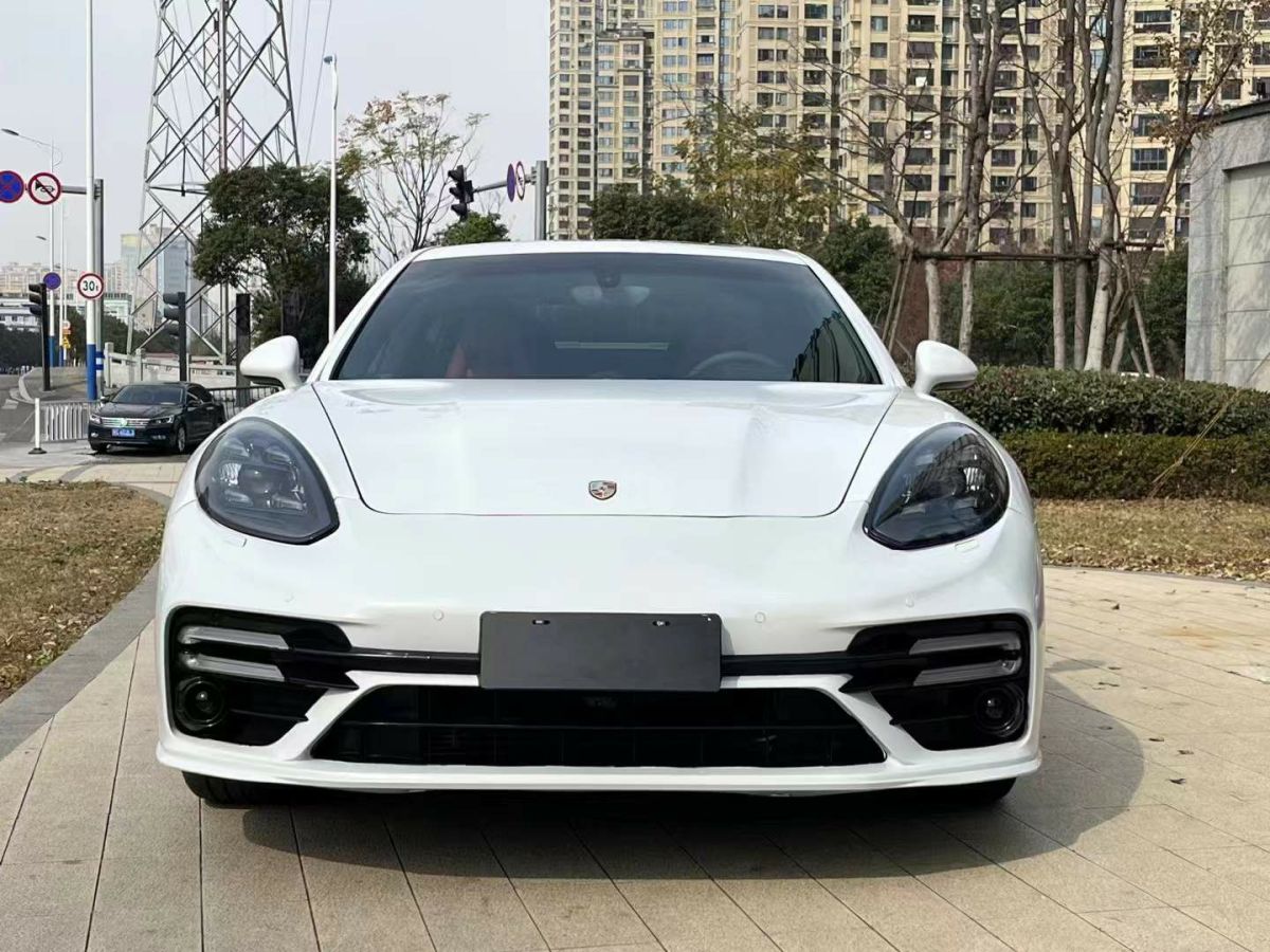 保時(shí)捷 Panamera  2011款 GTS 4.8圖片