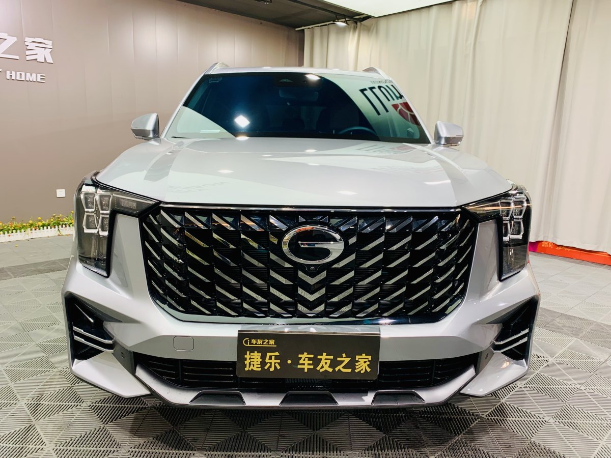 廣汽傳祺 GS8  2024款 領(lǐng)航系列 2.0TGDI 兩驅(qū)豪華智聯(lián)版圖片