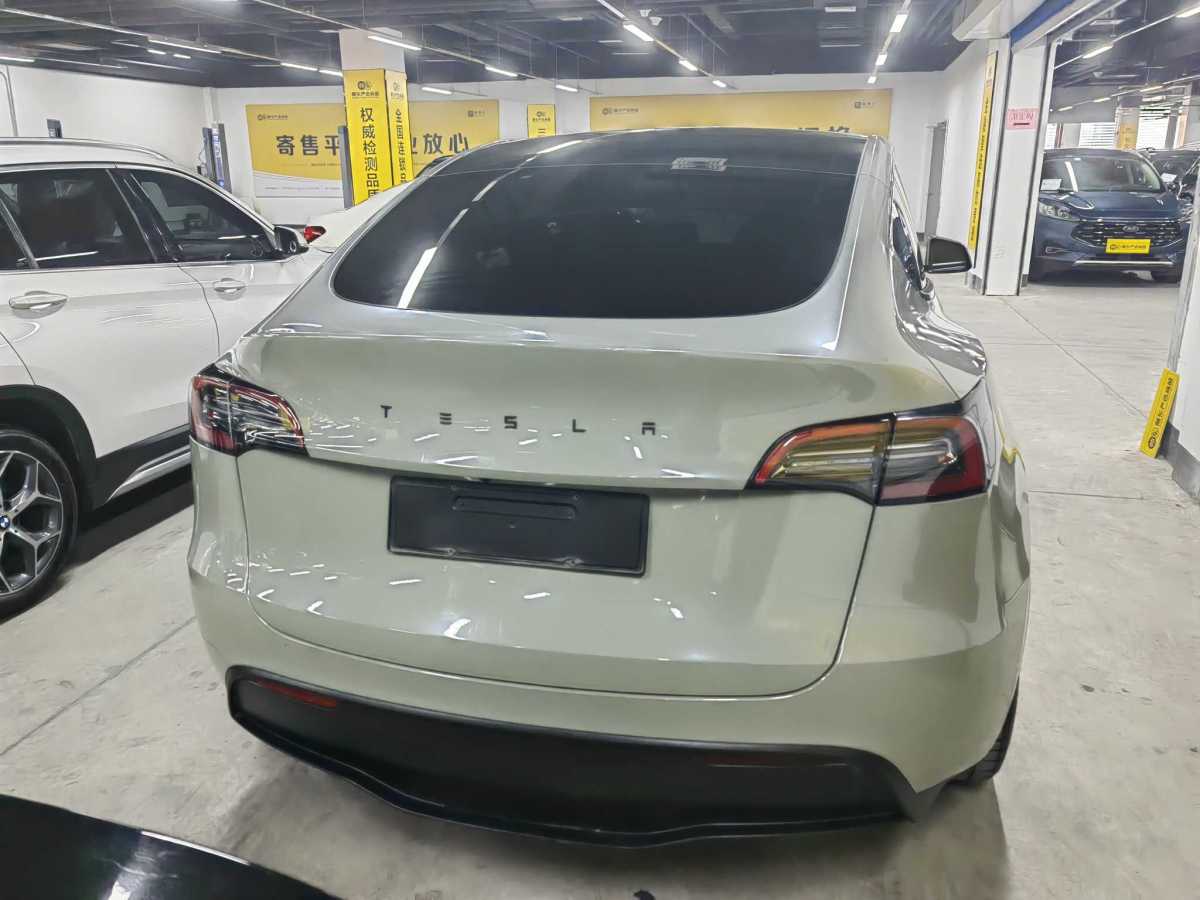 特斯拉 Model 3  2023款 長續(xù)航煥新版 雙電機(jī)全輪驅(qū)動圖片