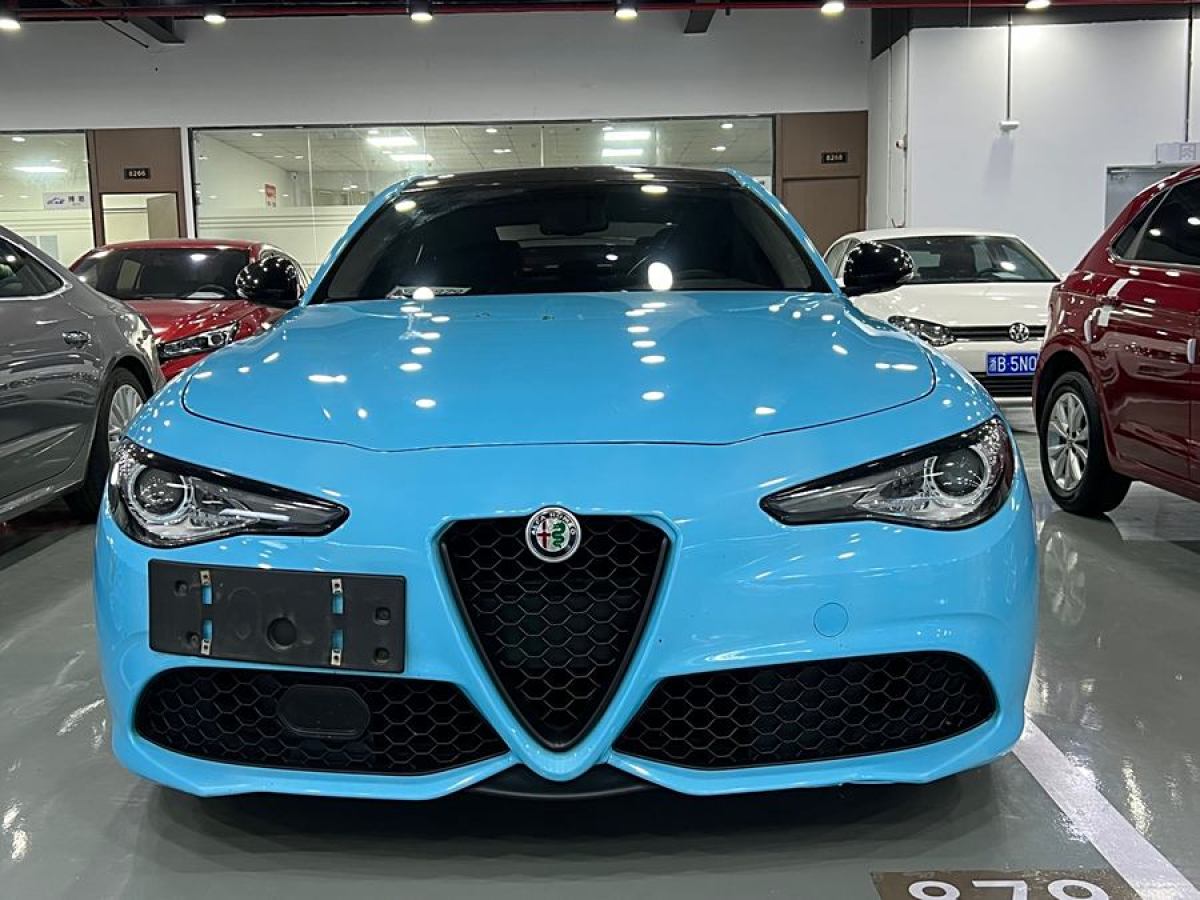 2017年4月阿爾法·羅密歐 Giulia  2017款 2.0T 280HP Milano限量版