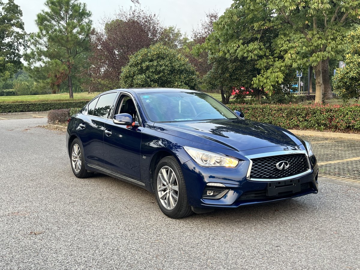 英菲尼迪 Q50L  2021款 2.0T 舒適版圖片