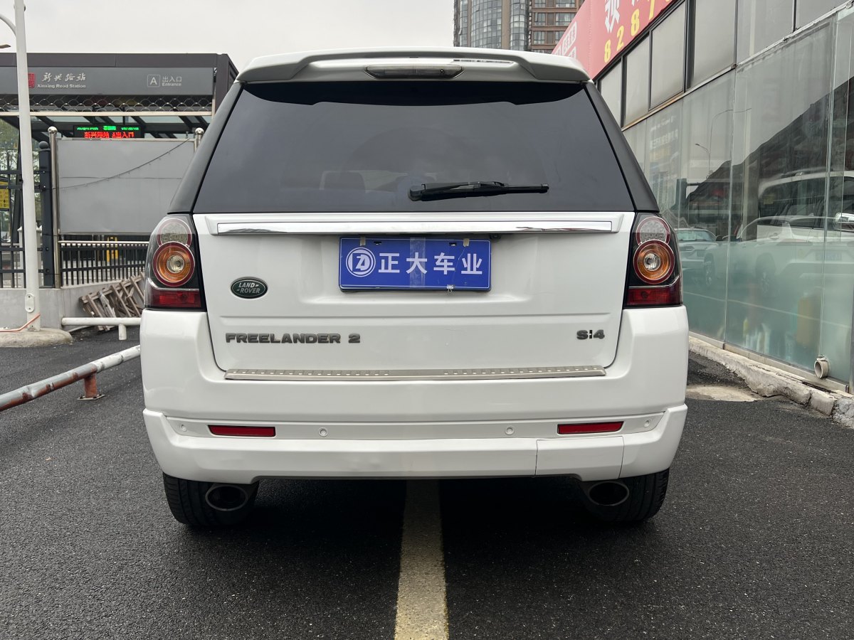 路虎 神行者2  2014款 2.0T Si4 SE汽油版圖片