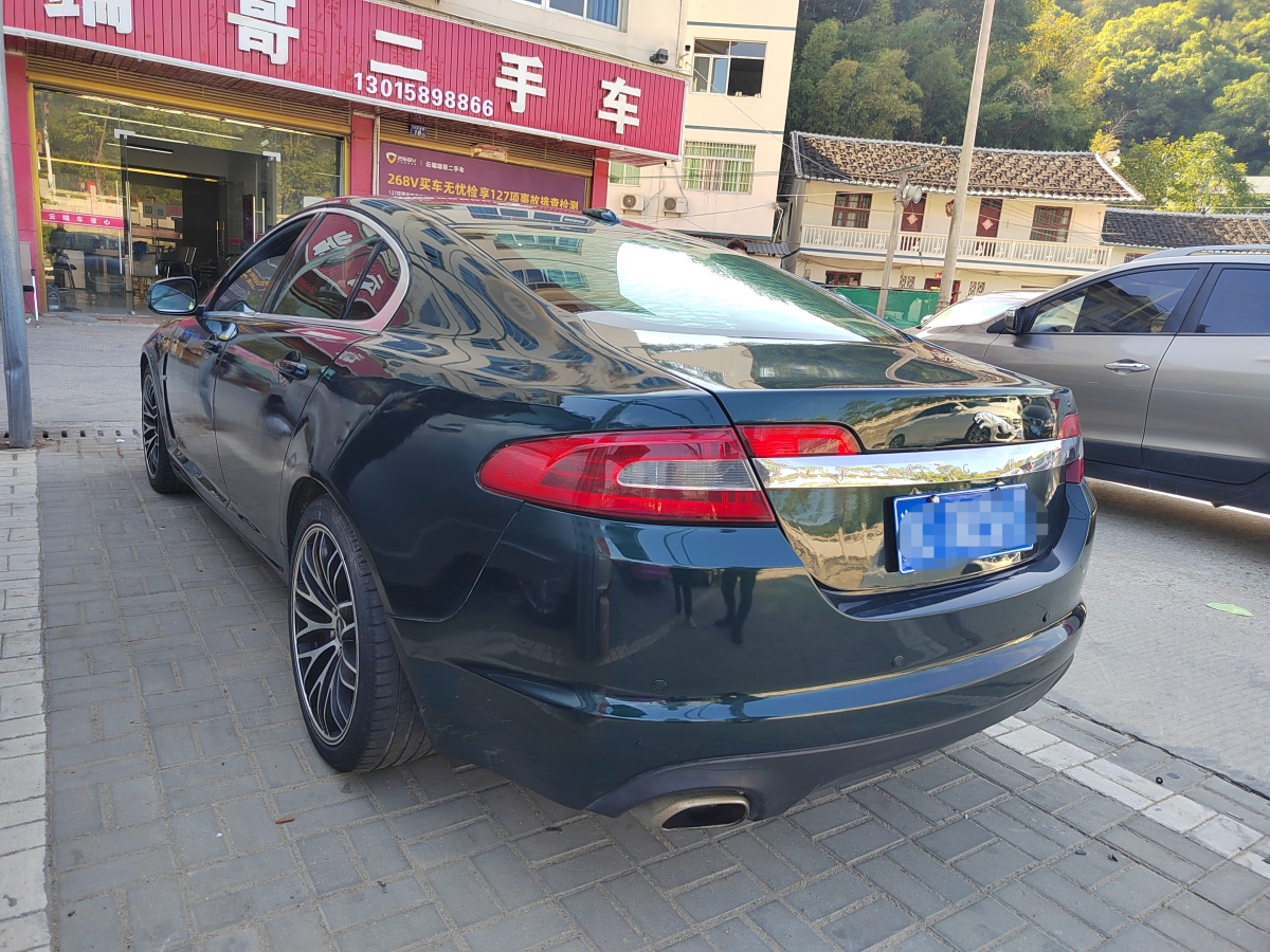 捷豹 XF  2012款 XF 3.0L V6風(fēng)華版圖片