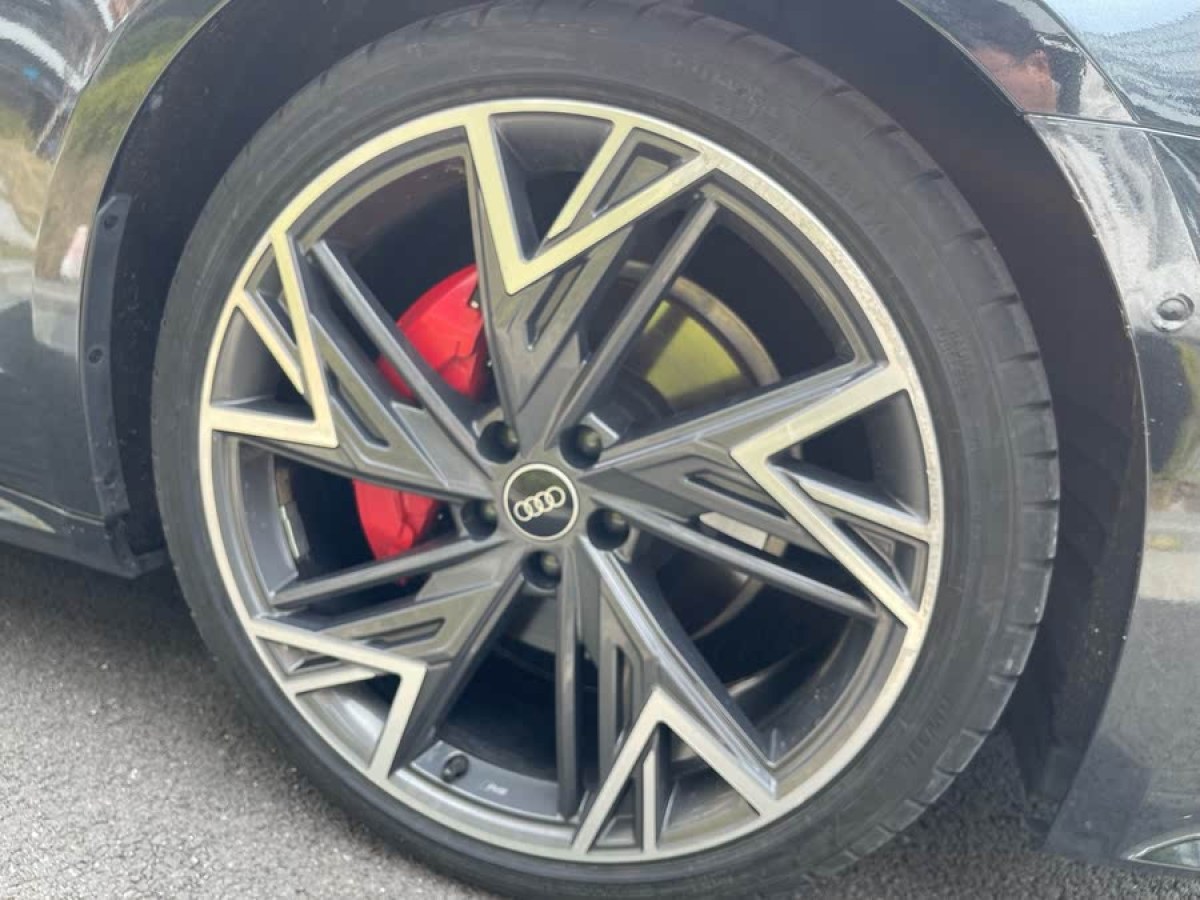 奧迪 奧迪A7L  2024款 45TFSI S-line 筑夢型 流晶套裝圖片