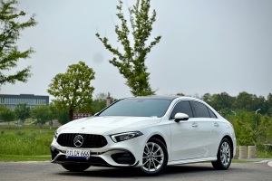 奔馳A級(jí) 奔馳 改款二 A 200 L 運(yùn)動(dòng)轎車時(shí)尚型