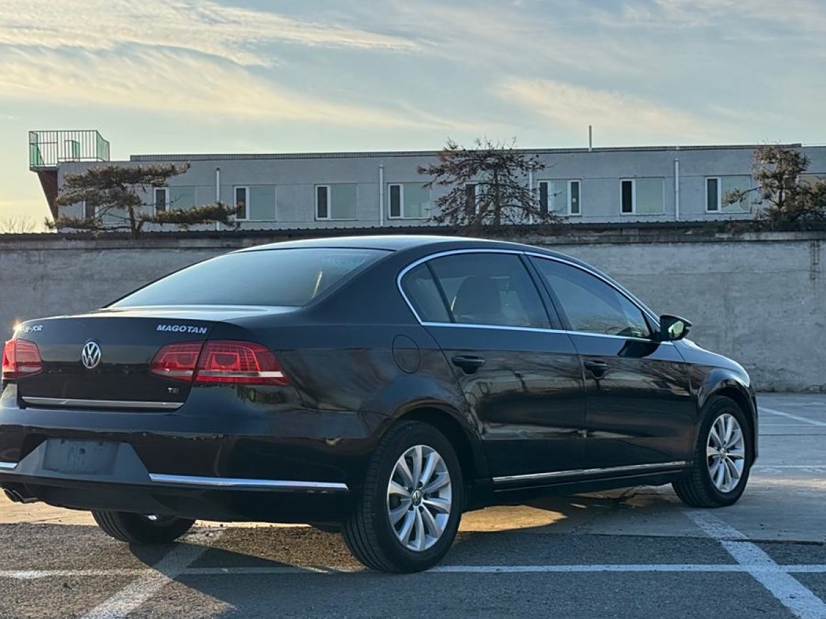 大眾 邁騰  2013款 1.8TSI 領(lǐng)先型圖片