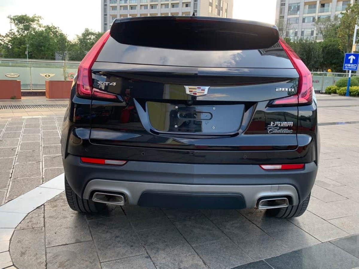 凱迪拉克 XT4  2021款 28T 兩驅(qū)領(lǐng)先型圖片
