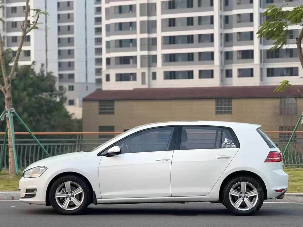 大眾 高爾夫  2016款 230TSI 自動豪華型圖片