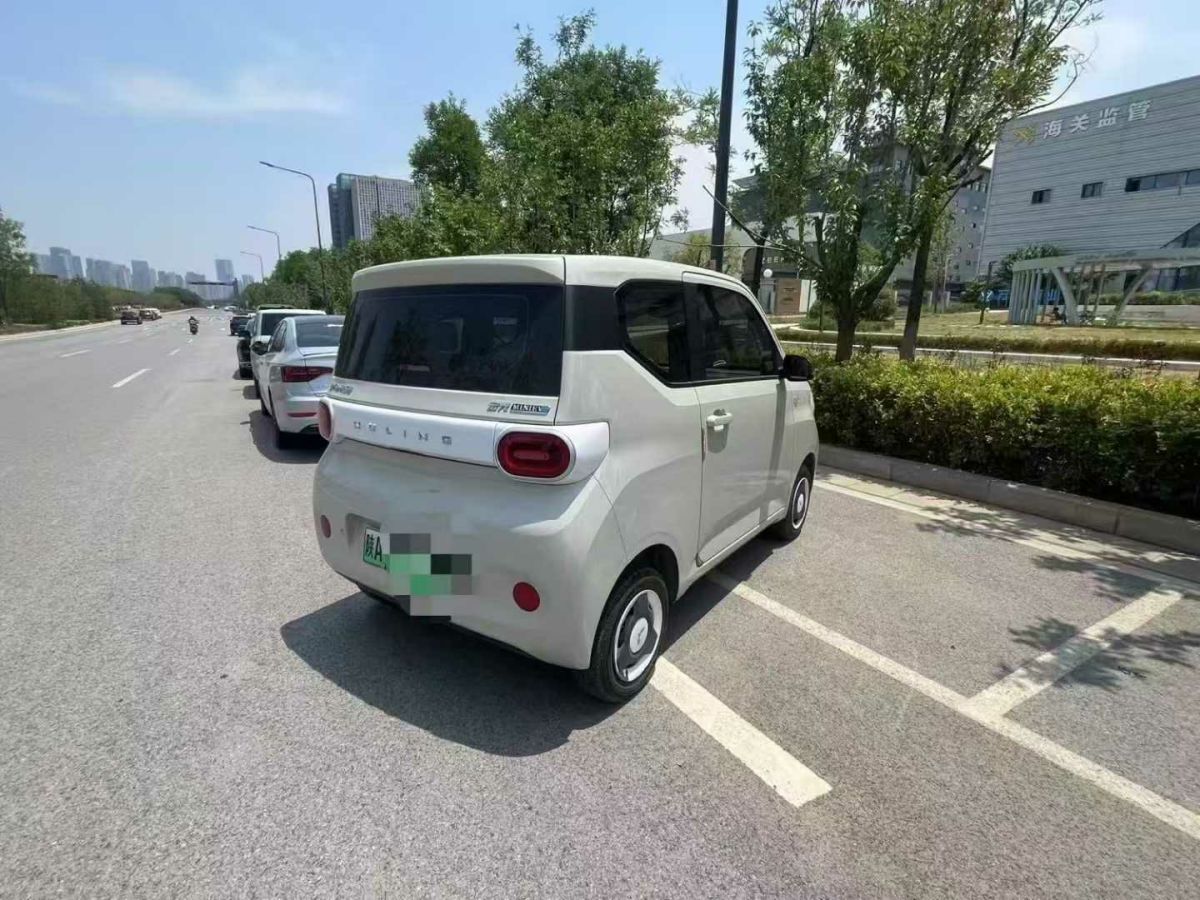 五菱 五菱繽果PLUS  2024款 330km 五座版圖片