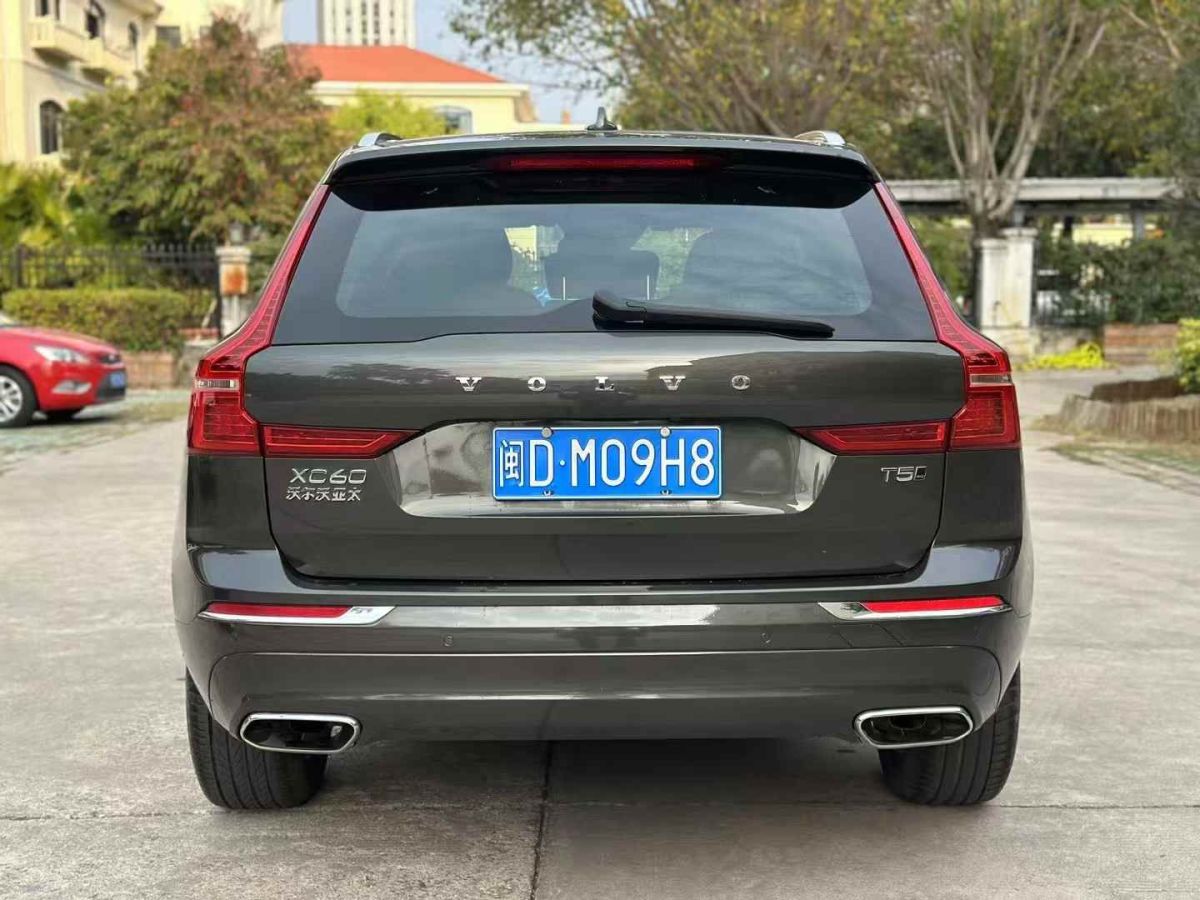 沃爾沃 XC60  2021款 T4 智行豪華版圖片