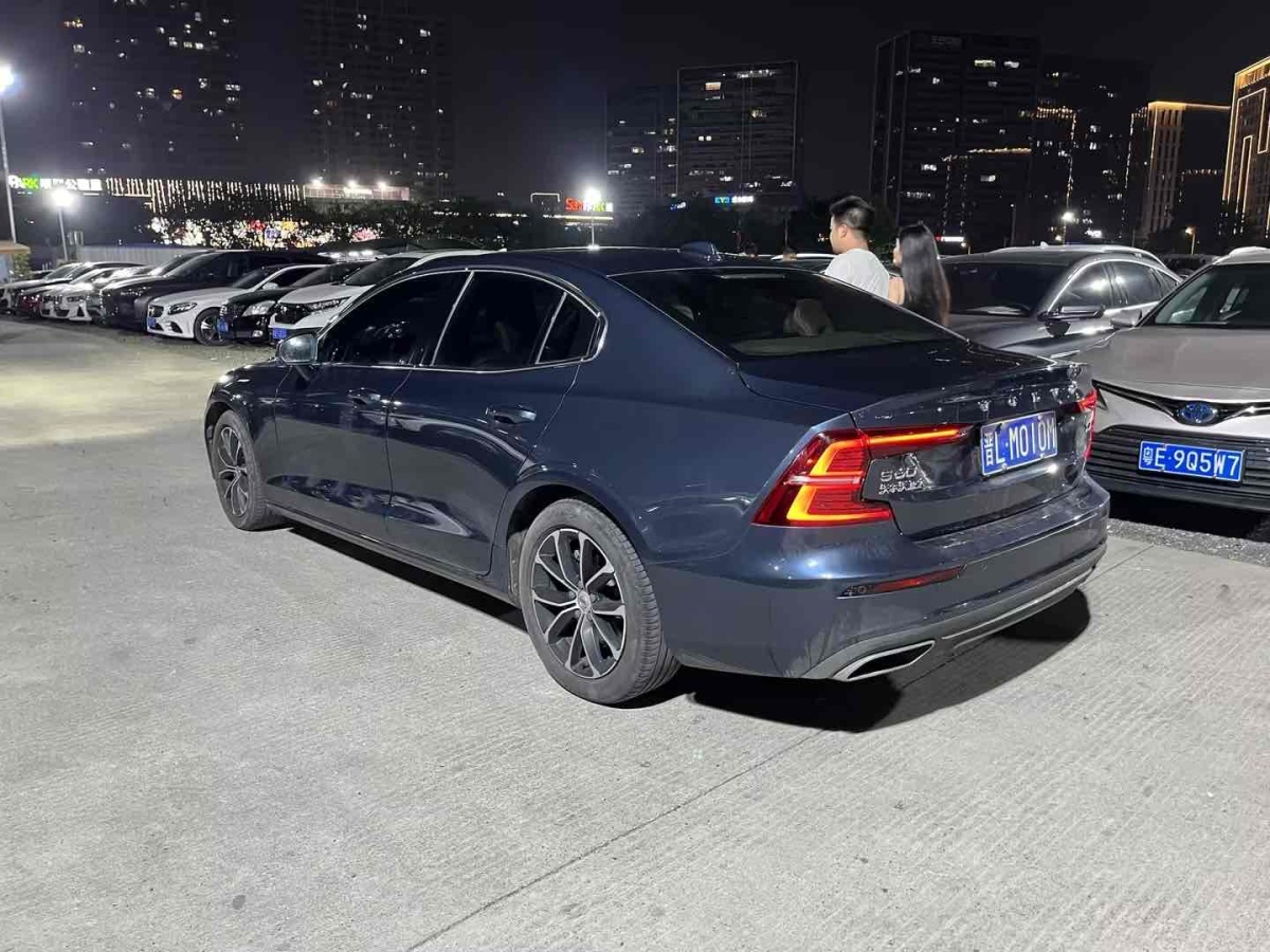 沃爾沃 S60  2017款 L 2.0T T4 智遠(yuǎn)版圖片