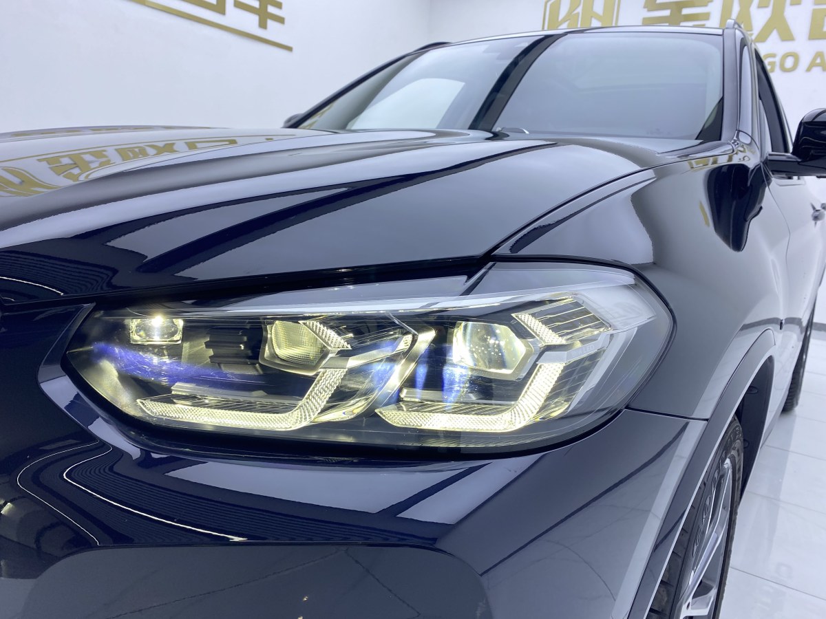 寶馬 寶馬X3  2022款 改款 xDrive30i 領(lǐng)先型 M曜夜套裝圖片