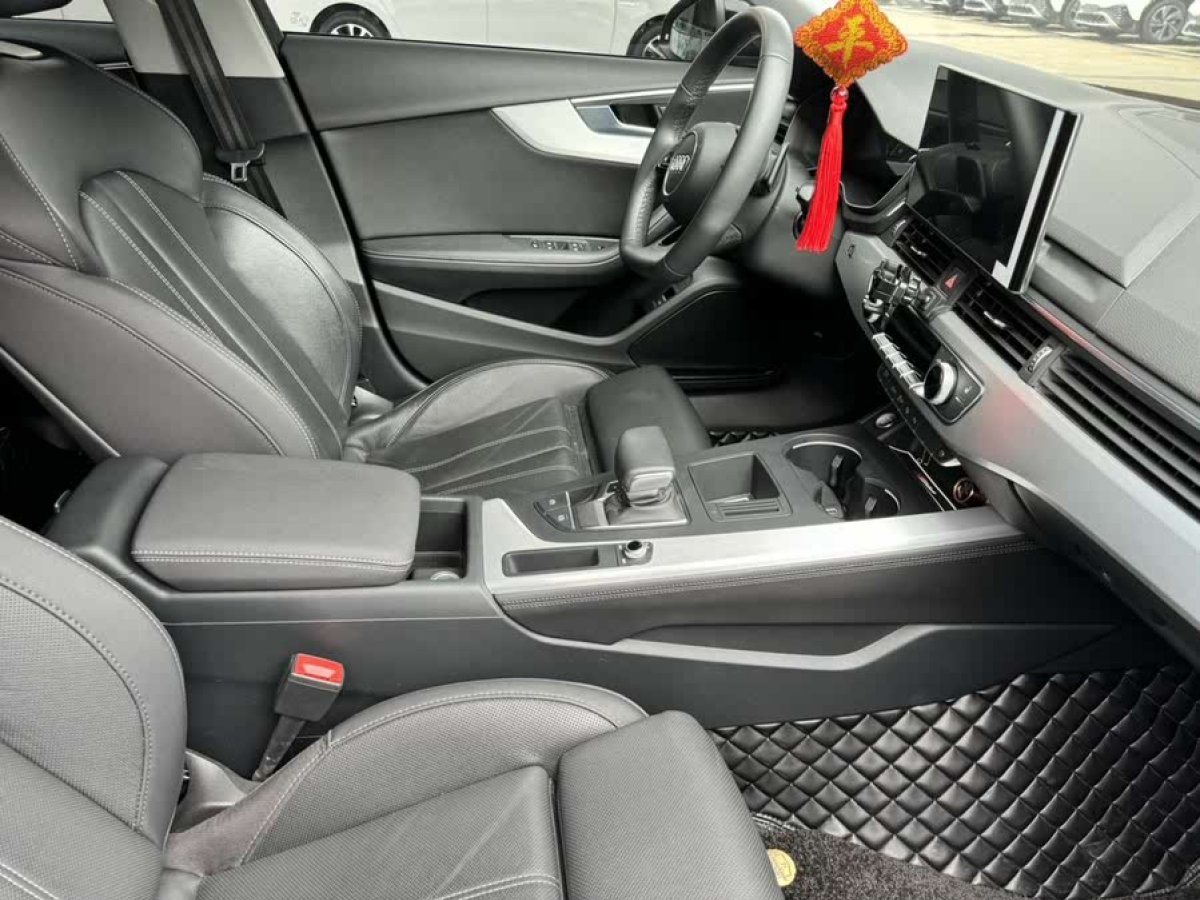 奧迪 奧迪A4L  2022款 40 TFSI 時(shí)尚動(dòng)感型圖片