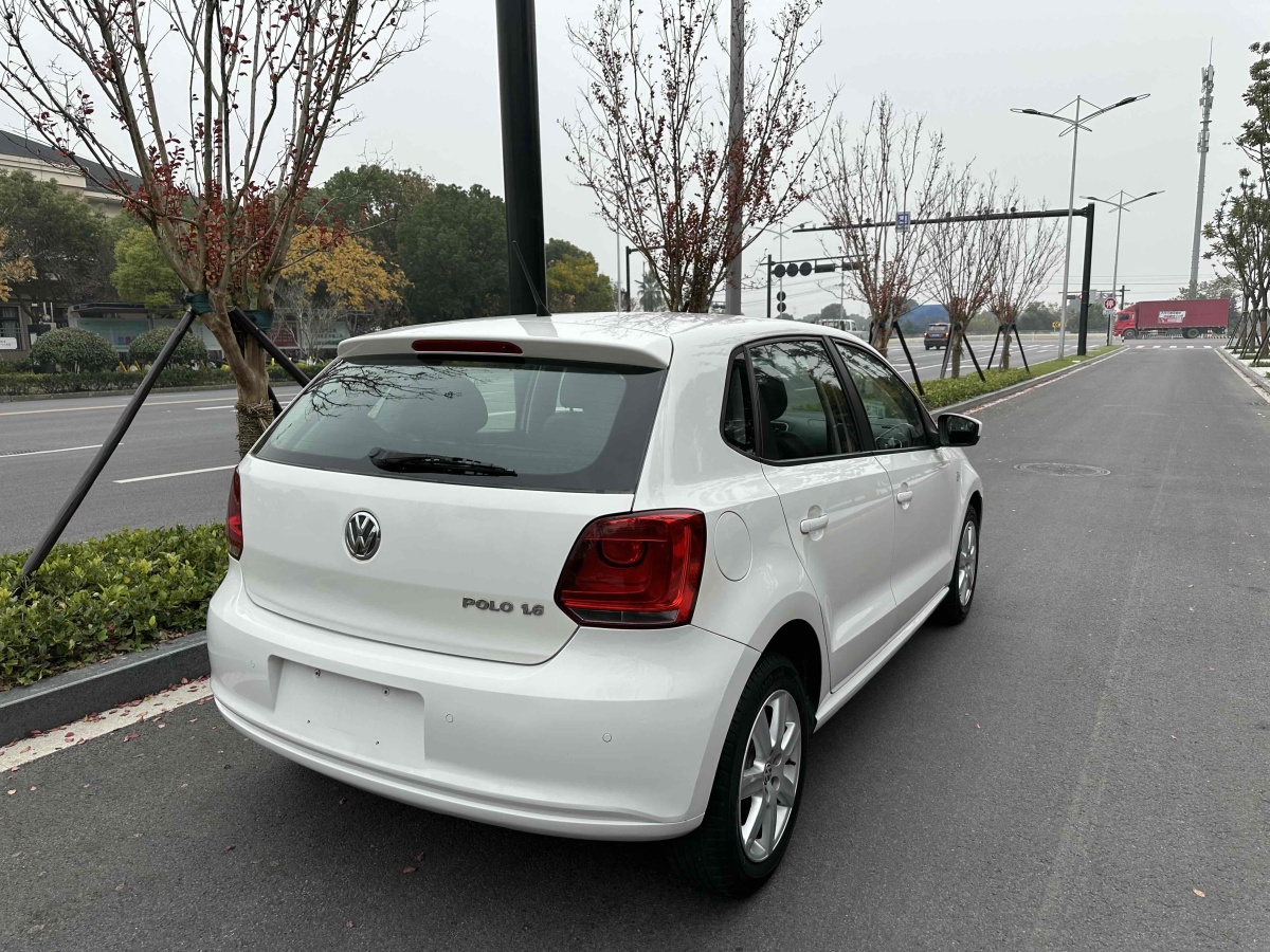 大眾 Polo  2013款 1.6L 自動(dòng)舒適版圖片