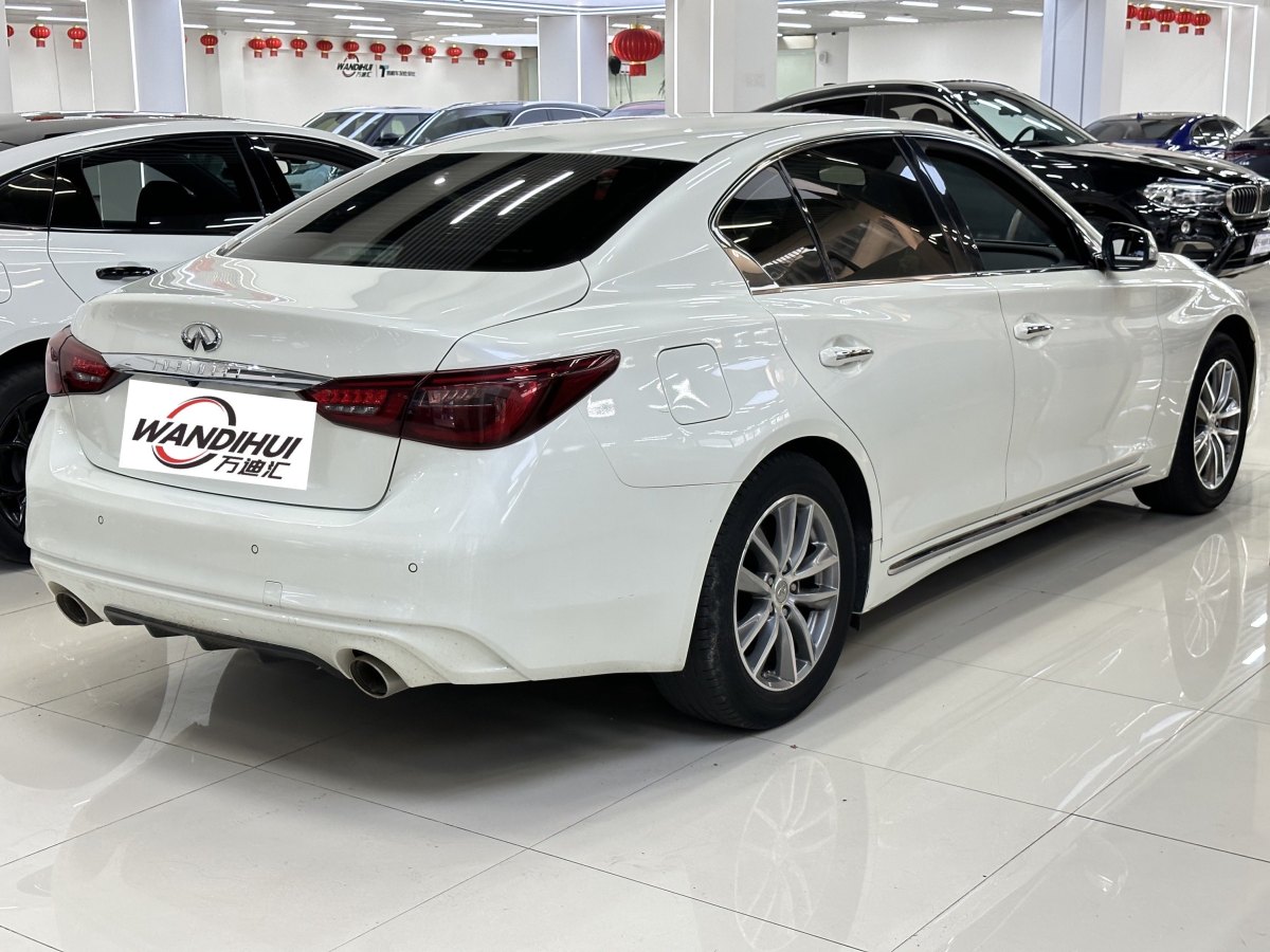 英菲尼迪 Q50L  2018款  2.0T 舒適版 國(guó)VI圖片