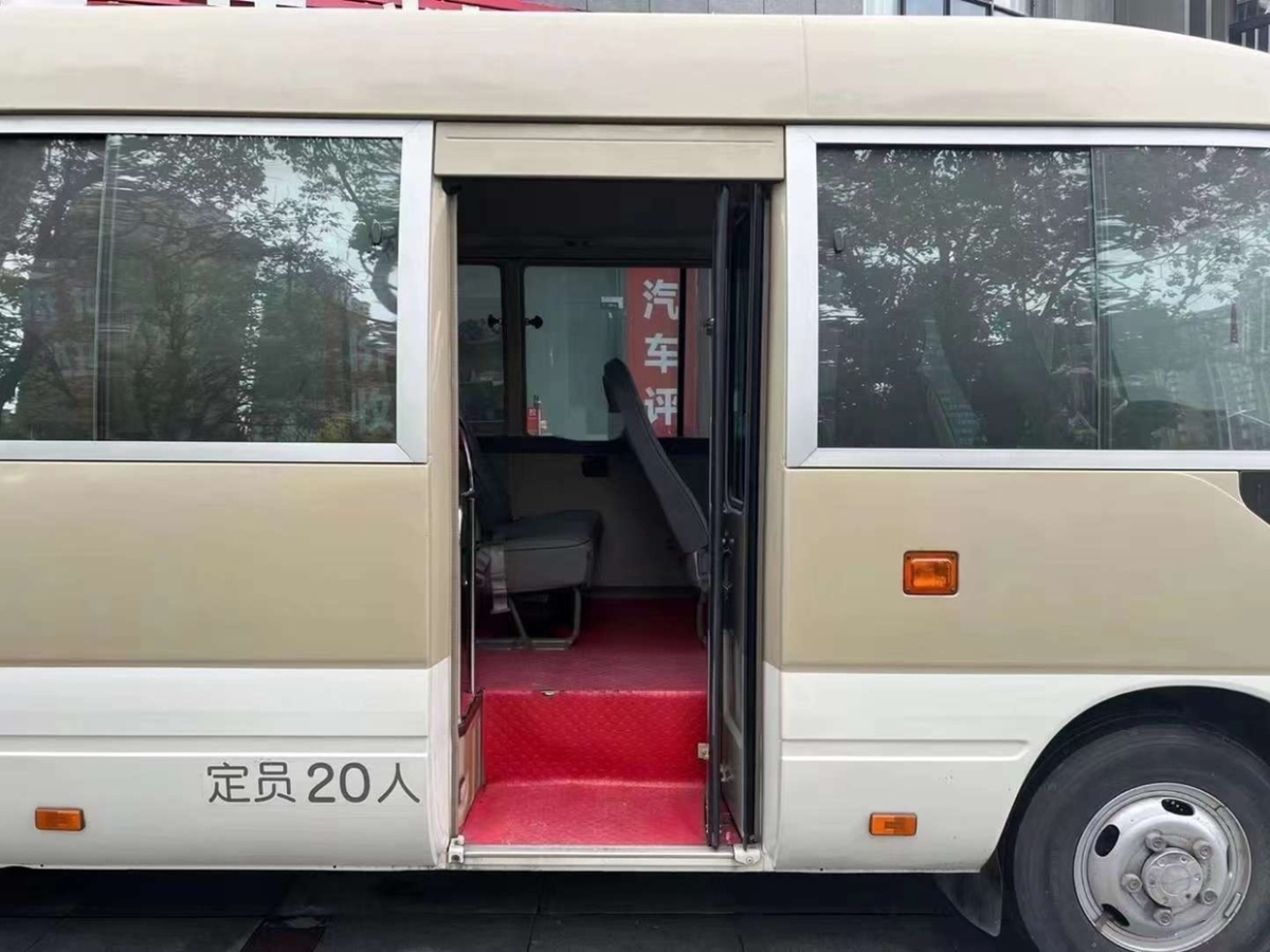 豐田 柯斯達(dá)  2015款 2.7L高級(jí)車TRB53L-ZCMSK 20座圖片